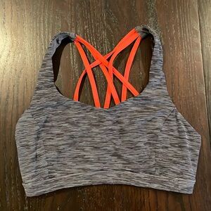 Lululemon sports bra size 8